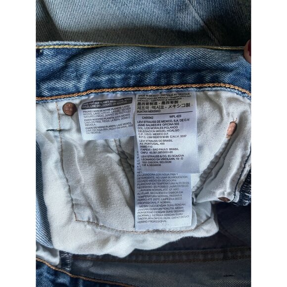 Levi's 501 Jeans Button Fly Torn Belt Loop Medium Blue Wash W38 L34 - Picture 13 of 13
